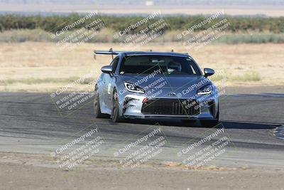 media/Sep-15-2024-Speed Ventures (Sun) [[7a54f7ed2f]]/86 Group/Session 1 (Outside Grapevine)/